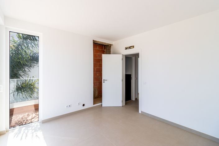 Image No.39-3 Bed Townhouse for sale