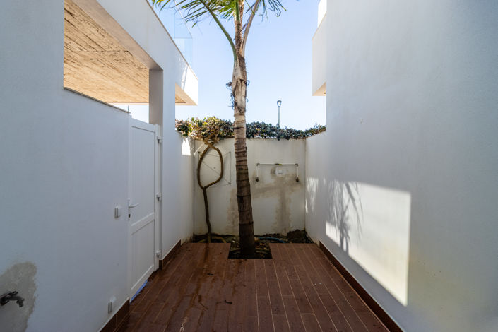 Image No.43-3 Bed Townhouse for sale