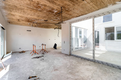 12 living room 2.jpg