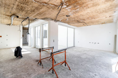 12 livign room 1.jpg