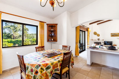 6 DINING ROOM.jpg
