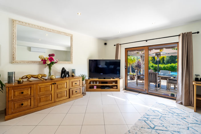 Image No.4-4 Bed Villa for sale