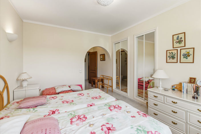 Image No.17-3 Bed Villa for sale