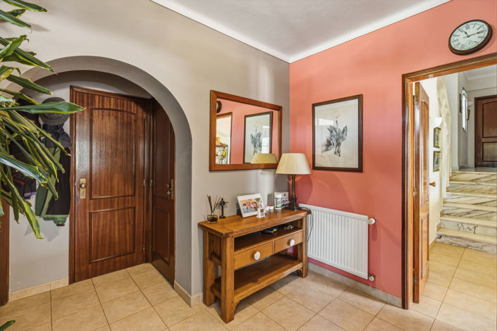 Image No.2-3 Bed Villa for sale