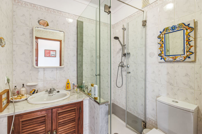 Image No.20-3 Bed Villa for sale