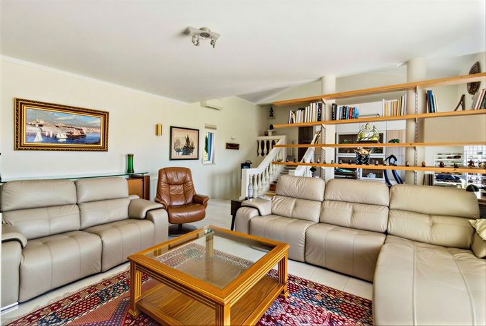 Image No.31-3 Bed Villa for sale