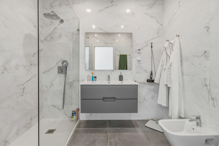 Image No.17-3 Bed Apartment for sale