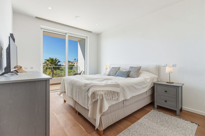 Image No.18-3 Bed Apartment for sale