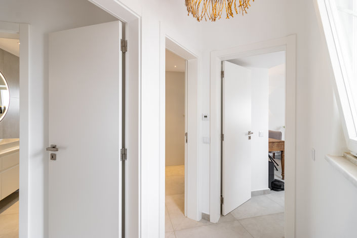 Image No.18-3 Bed Villa for sale