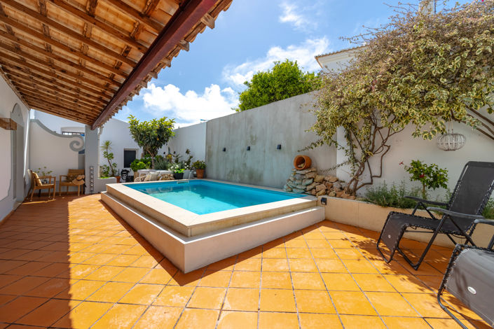 Image No.3-4 Bed Villa for sale