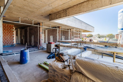 LIVING ROOM + KITCHEN (4).jpg