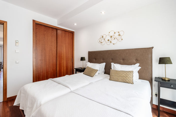 Image No.17-2 Bed Apartment for sale