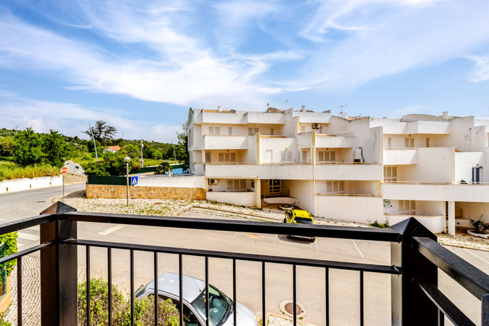 Image No.20-2 Bed Apartment for sale