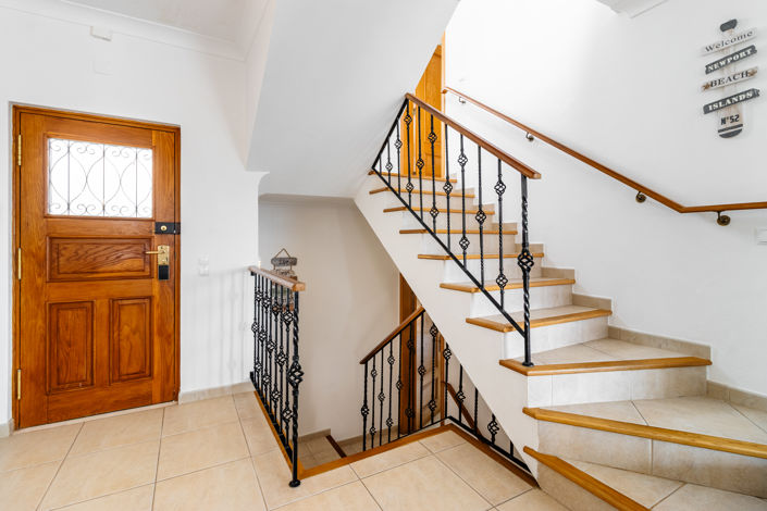 Image No.11-3 Bed Townhouse for sale