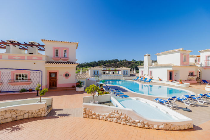 Image No.35-3 Bed Townhouse for sale