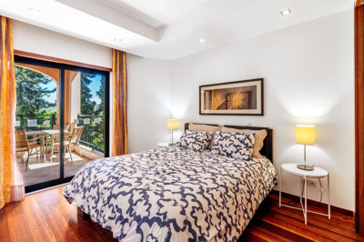 10 BEDROOM (1).jpg