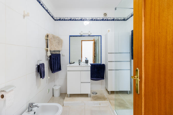 Image No.19-3 Bed Village House for sale