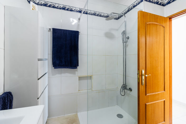 Image No.20-3 Bed Village House for sale