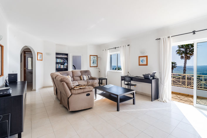 Image No.4-3 Bed Village House for sale