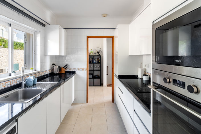 Image No.9-3 Bed Village House for sale