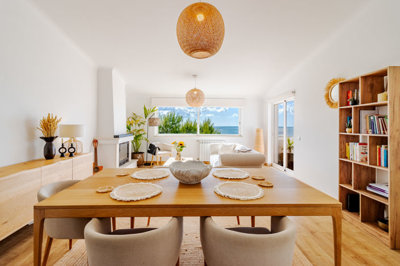 5 LIVING ROOM.jpg