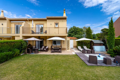 1 - Lagos, Townhouse