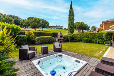 9 JACUZZI.jpg