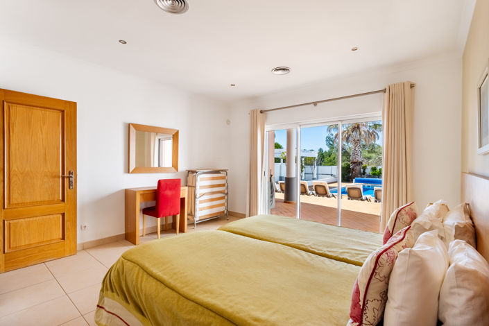 Image No.17-3 Bed Villa for sale