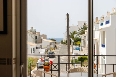 8 VIEW.jpg