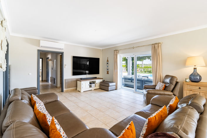 Image No.4-5 Bed Villa for sale