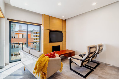 1 LIVING ROOM (1).jpg