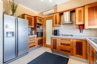 2 KITCHEN (7).jpg