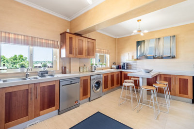 2 KITCHEN (8).jpg