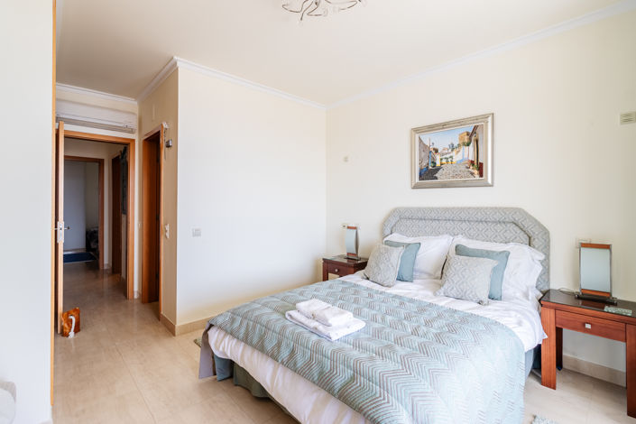 Image No.26-3 Bed Apartment for sale