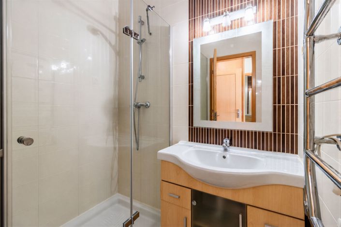 Image No.27-3 Bed Apartment for sale