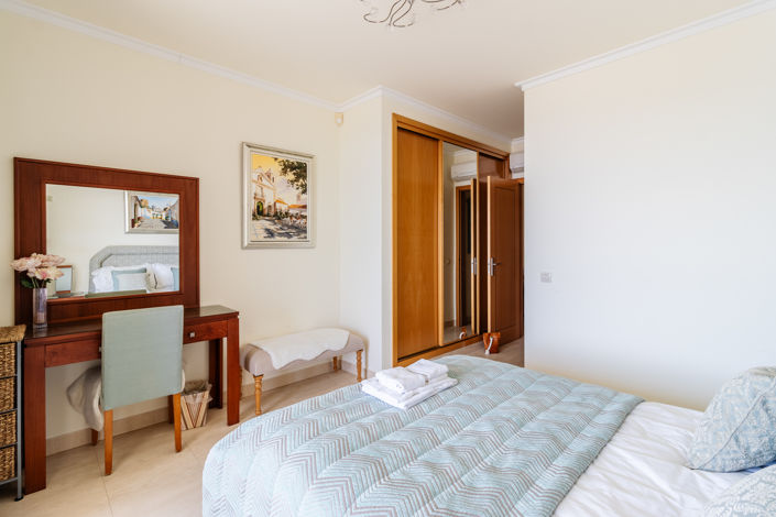 Image No.28-3 Bed Apartment for sale