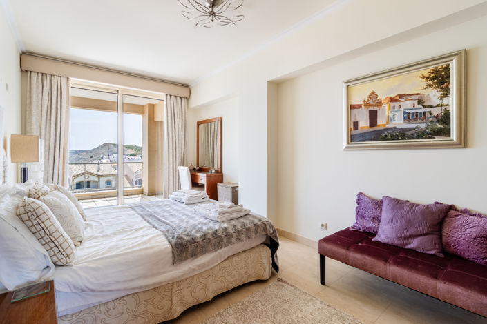 Image No.30-3 Bed Apartment for sale