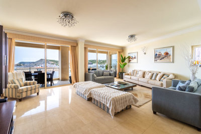 1 LIVING ROOM (7).jpg