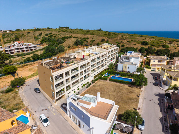 Image No.41-3 Bed Apartment for sale