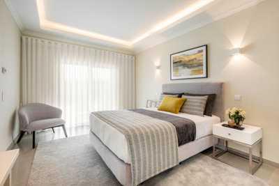 3 Master Bedroom (2).jpg