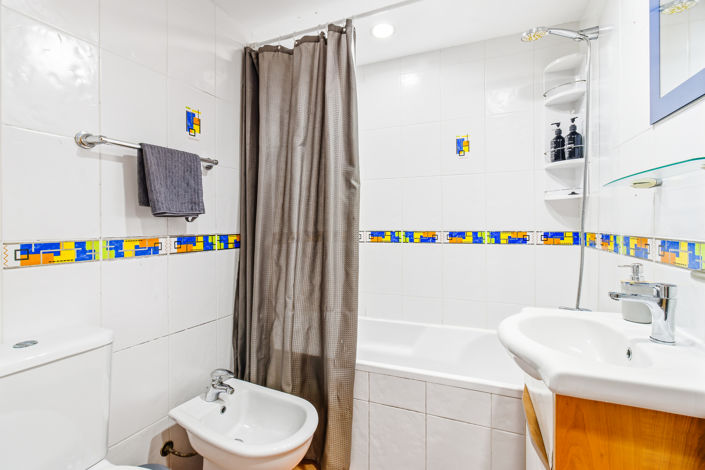 Image No.14-2 Bed Townhouse for sale