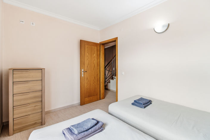 Image No.17-2 Bed Townhouse for sale