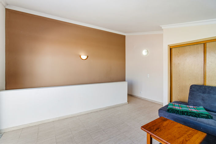 Image No.19-2 Bed Townhouse for sale
