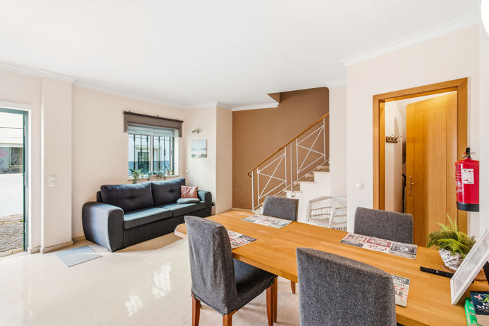 Image No.2-2 Bed Townhouse for sale