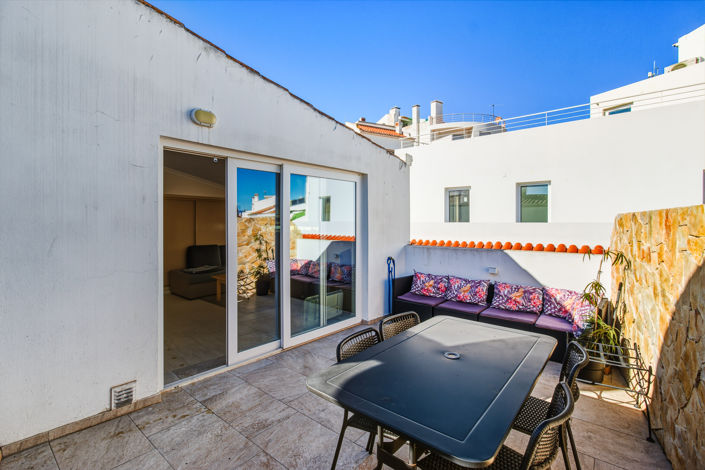 Image No.21-2 Bed Townhouse for sale