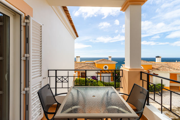 Image No.17-2 Bed Townhouse for sale