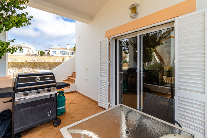 Image No.18-2 Bed Townhouse for sale