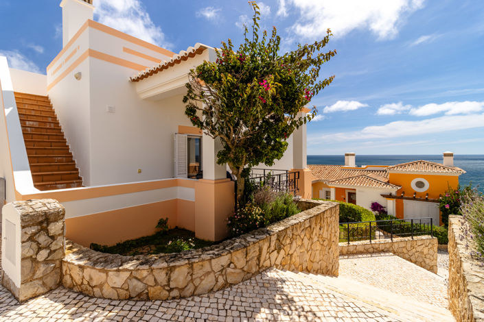 Image No.19-2 Bed Townhouse for sale