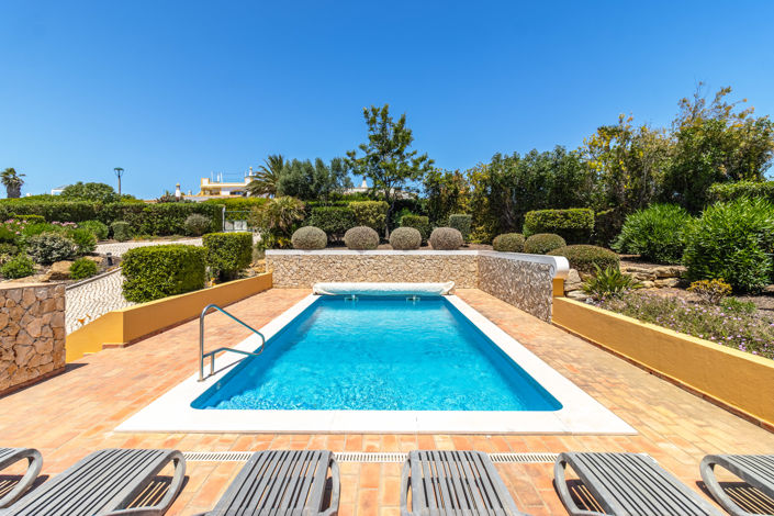 Image No.2-4 Bed Villa for sale