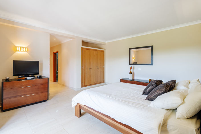 Image No.29-4 Bed Villa for sale